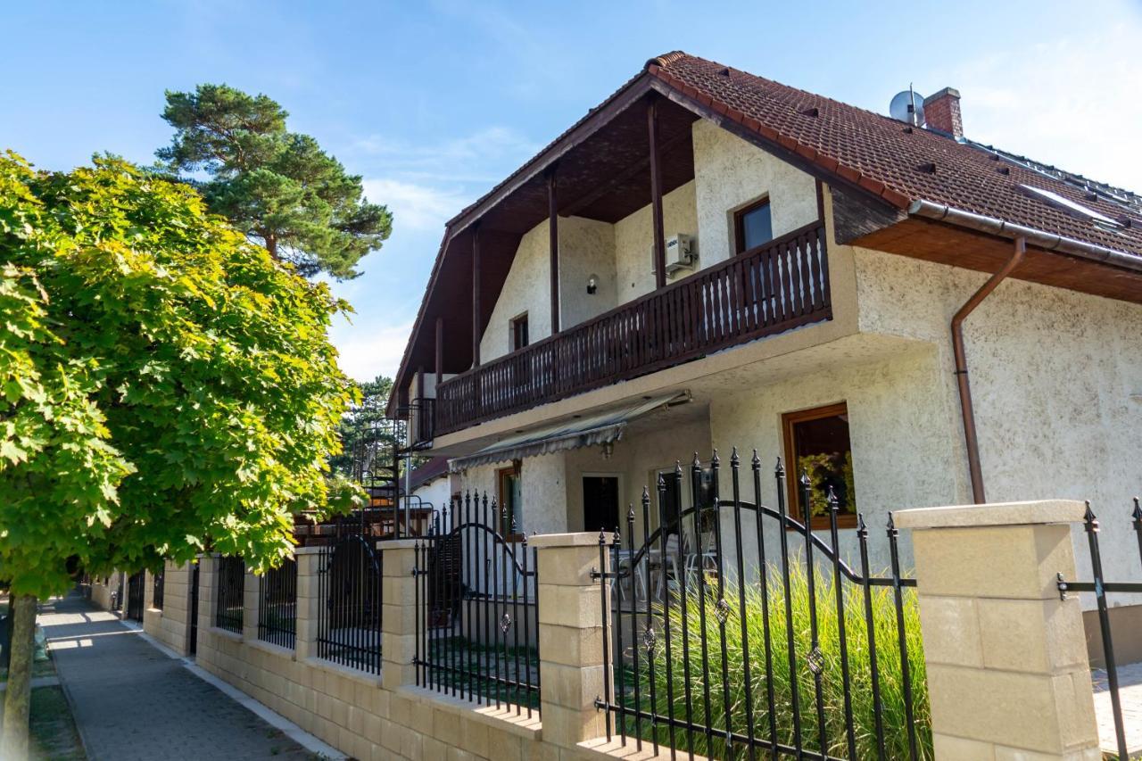 Zsolnay Apartman Шіофок Екстер'єр фото